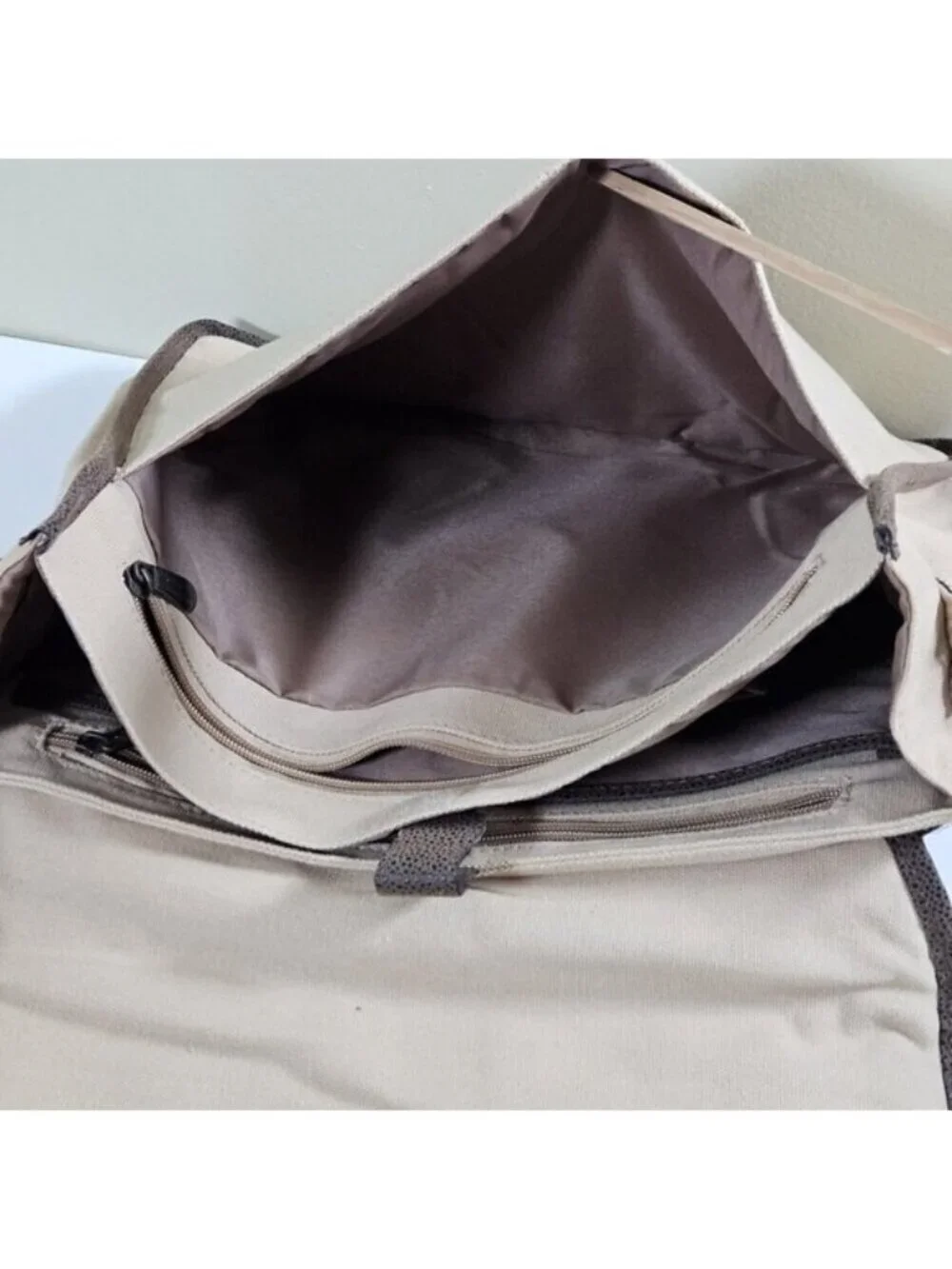 Kanata Sport Crossbody Messenger Bag Beige Canvas Pockets Shoulder Strap FLAW